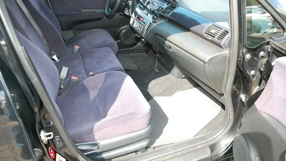 HONDA FR-V -