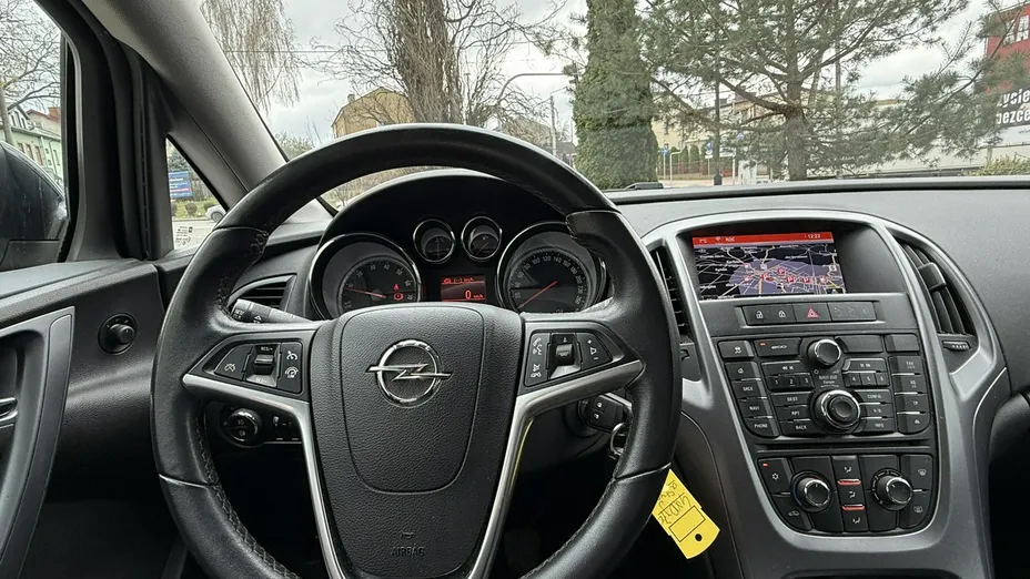 OPEL Astra -