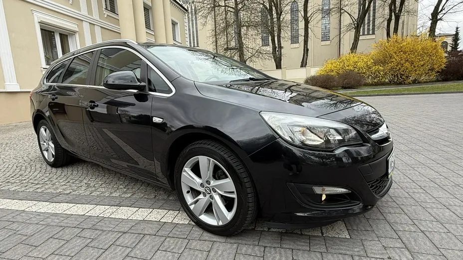 OPEL Astra -