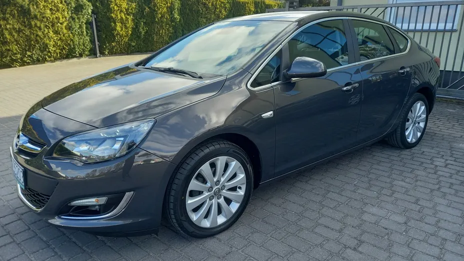 OPEL Astra -