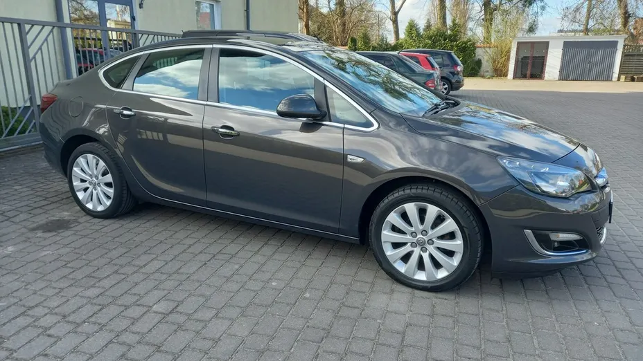 OPEL Astra -
