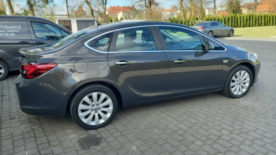 OPEL Astra -