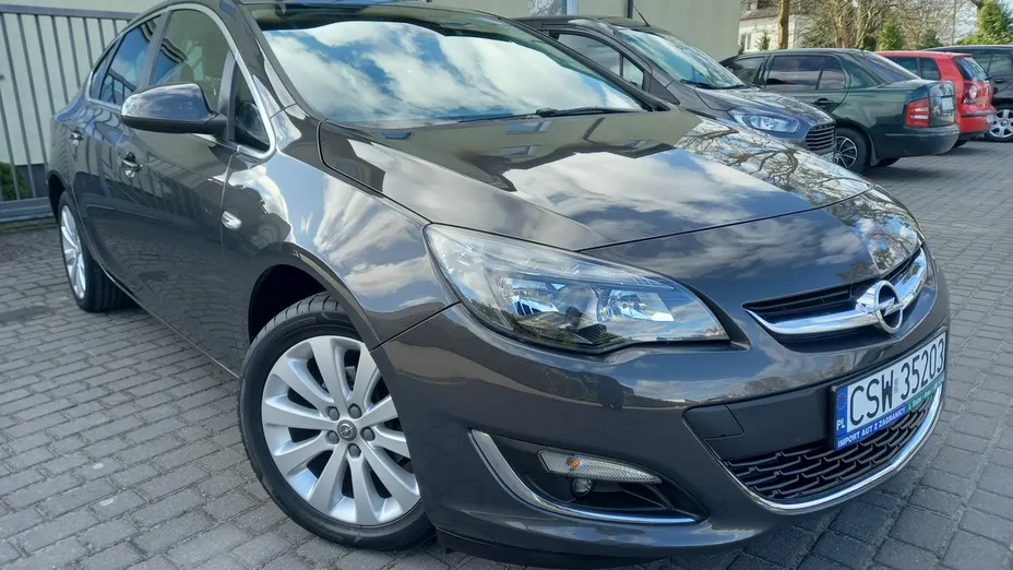 OPEL Astra -