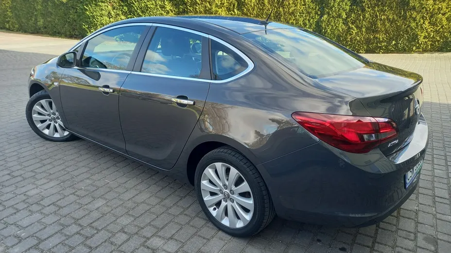 OPEL Astra -