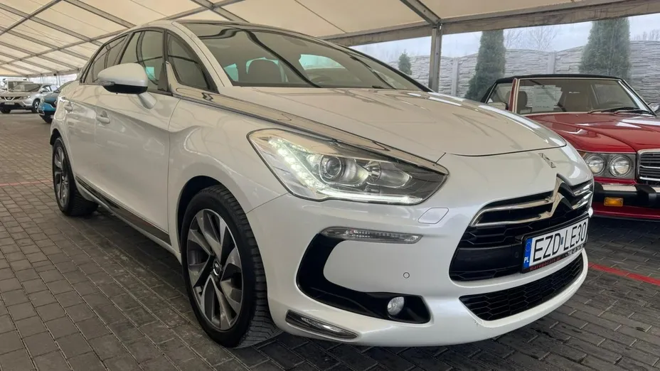 CITROEN DS5 -