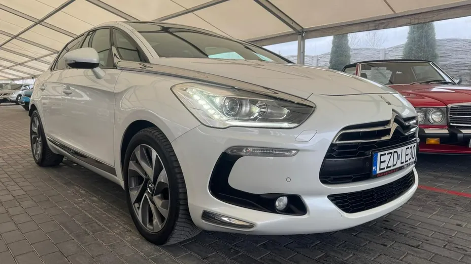 CITROEN DS5 -