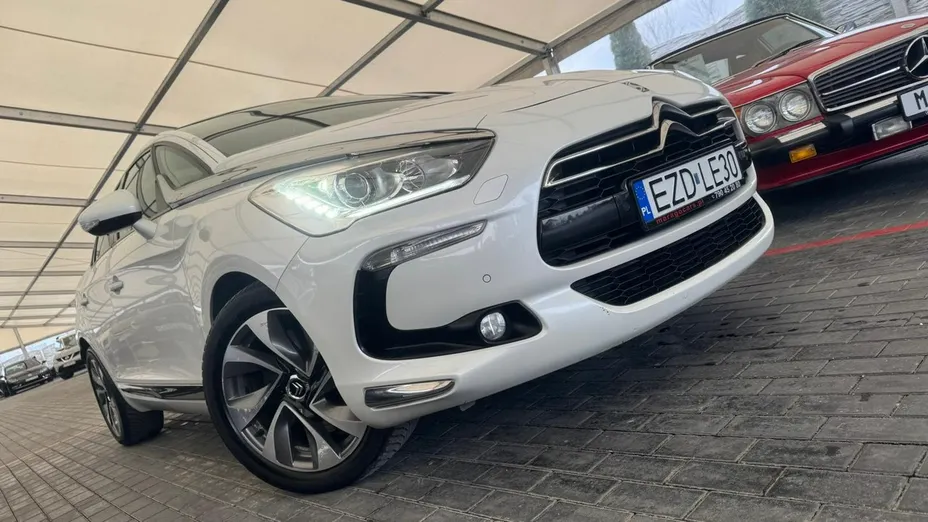 CITROEN DS5 -