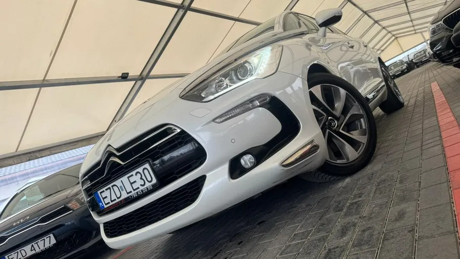 CITROEN DS5 -
