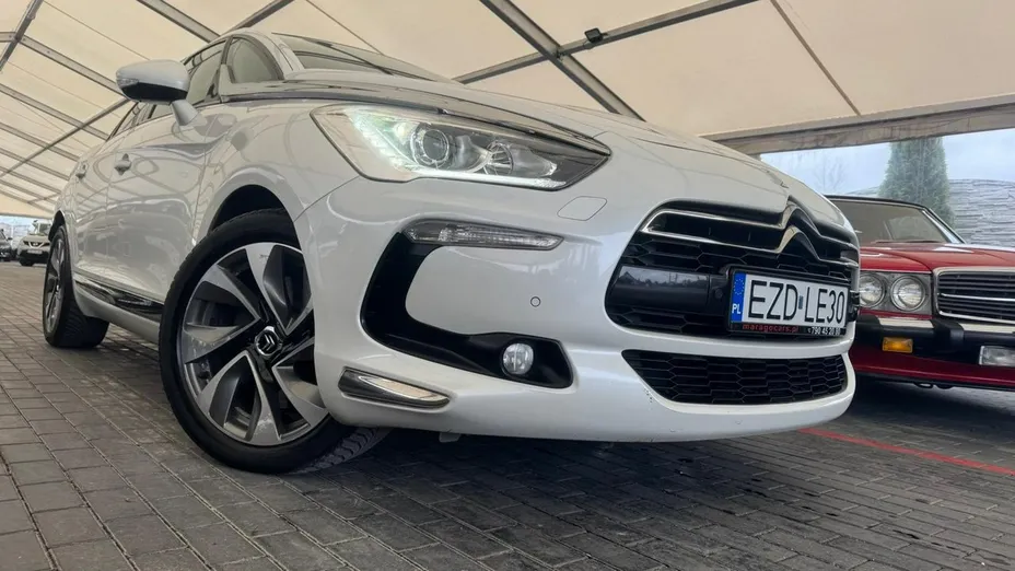 CITROEN DS5 -