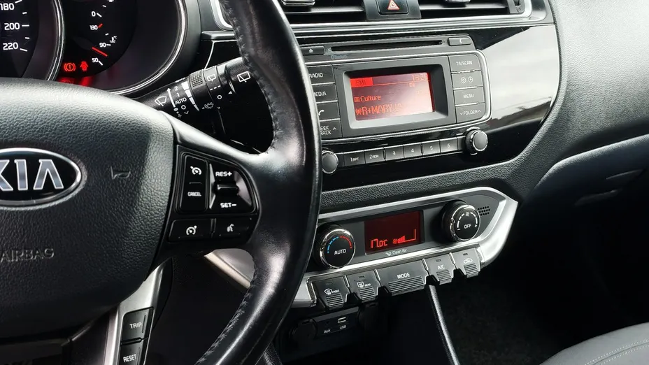 KIA Rio -