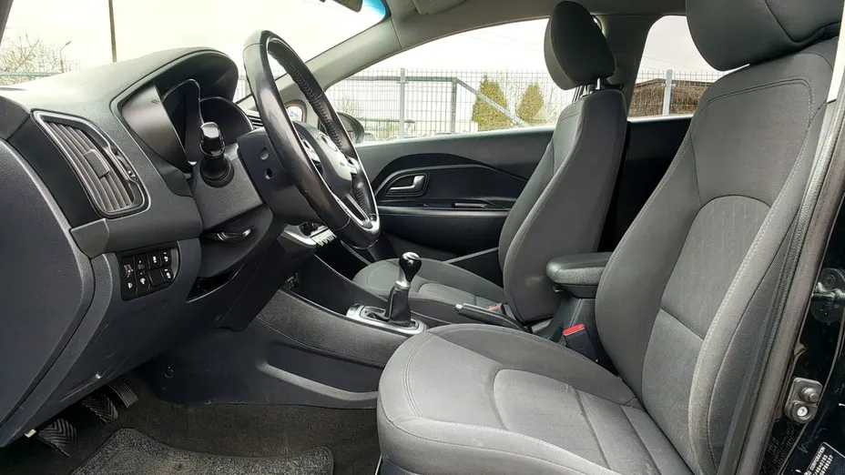 KIA Rio -