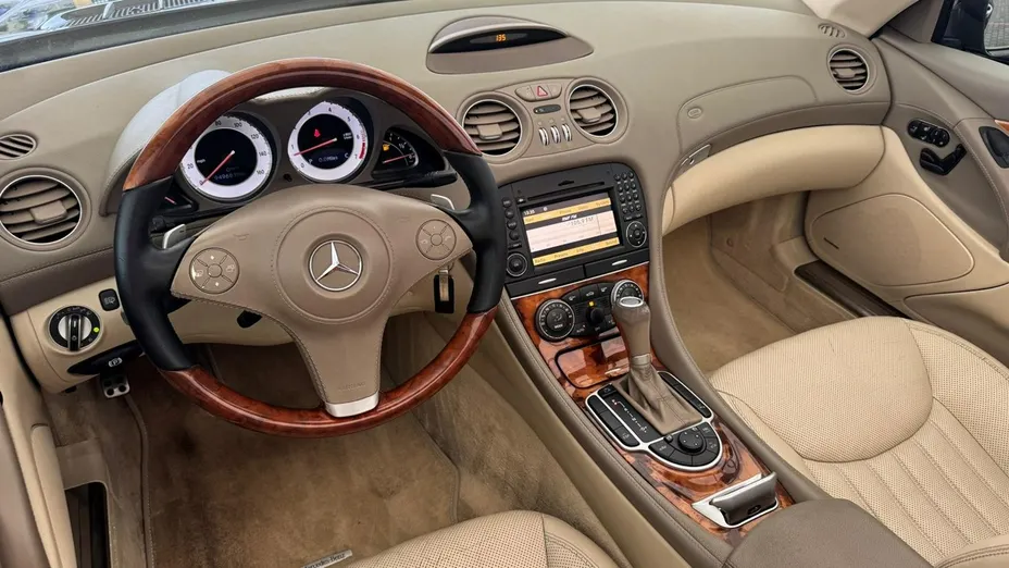 MERCEDES-BENZ SL -