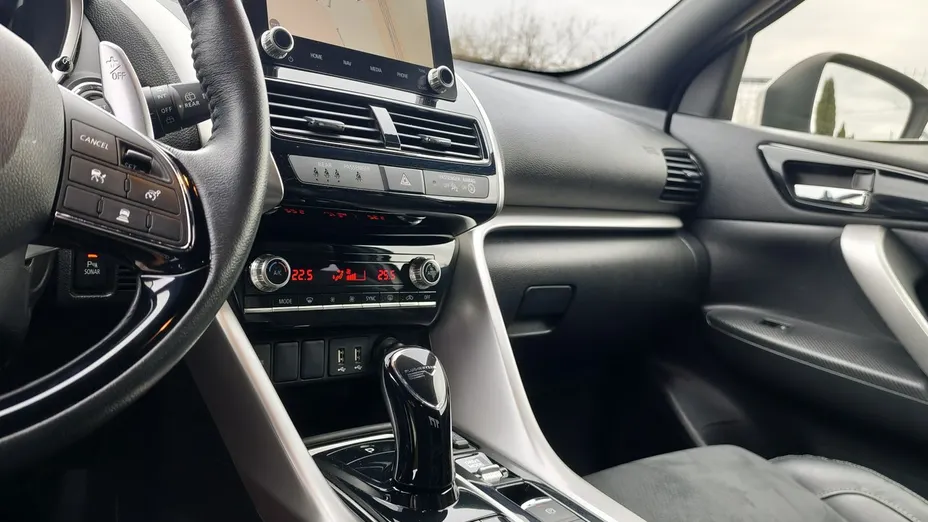 MITSUBISHI Eclipse Cross -