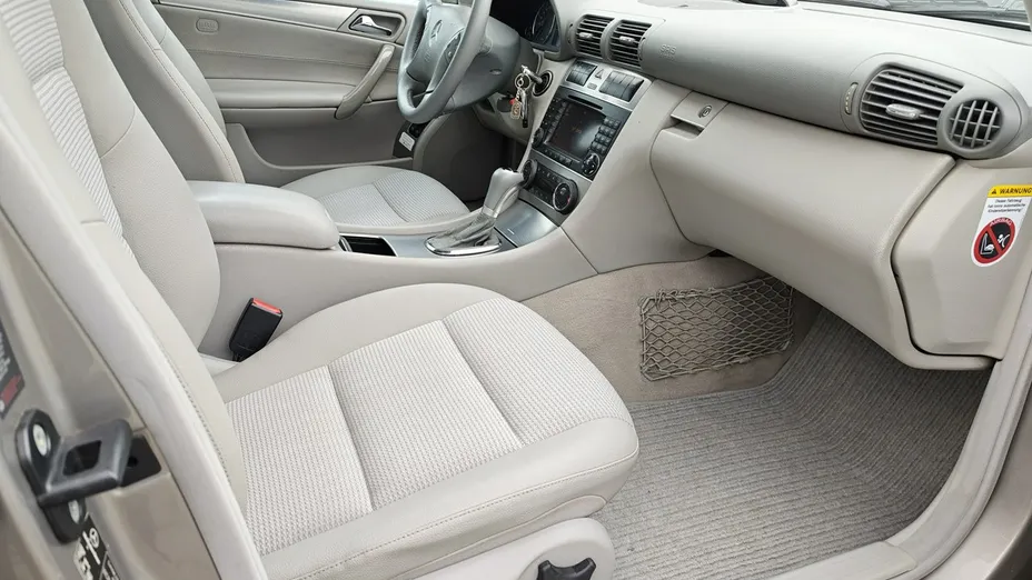 MERCEDES-BENZ C Klasa -