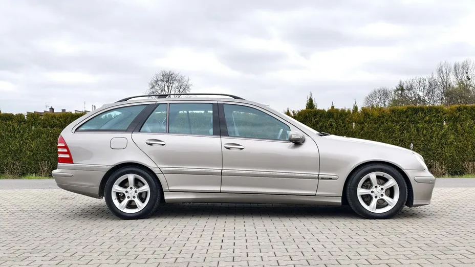 MERCEDES-BENZ C Klasa -