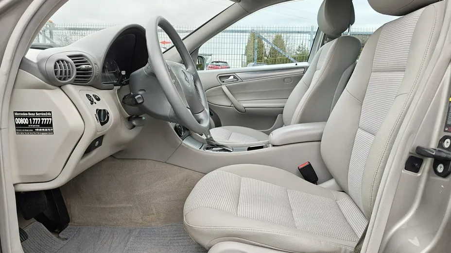 MERCEDES-BENZ C Klasa -