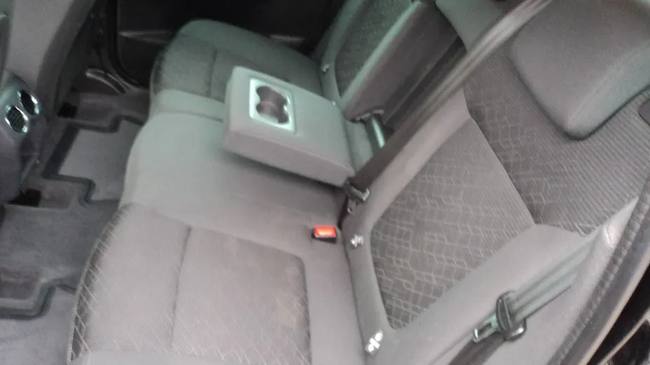 PEUGEOT 3008 -