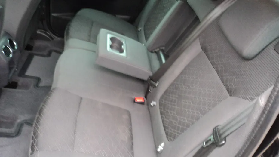 PEUGEOT 3008 -