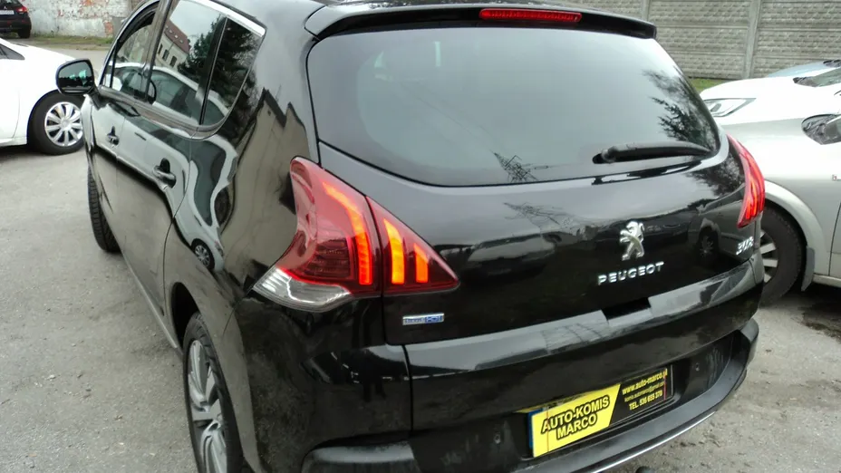 PEUGEOT 3008 -