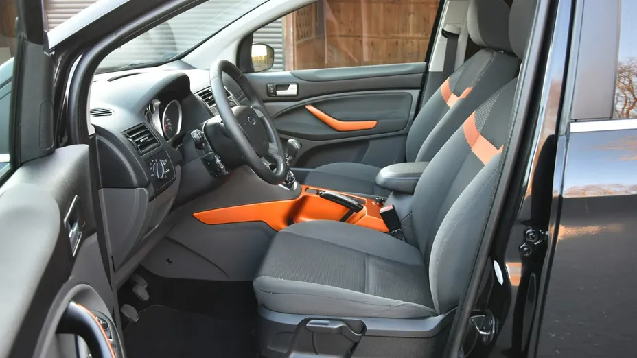 FORD Kuga -