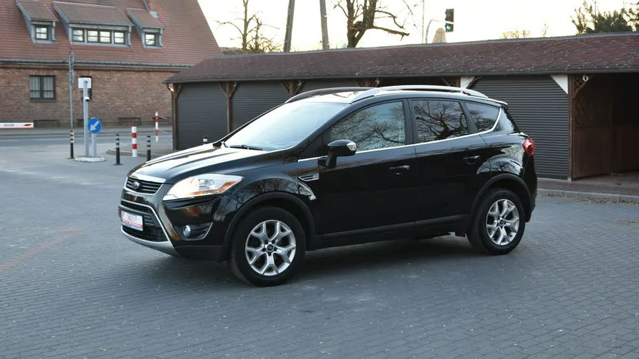 FORD Kuga -