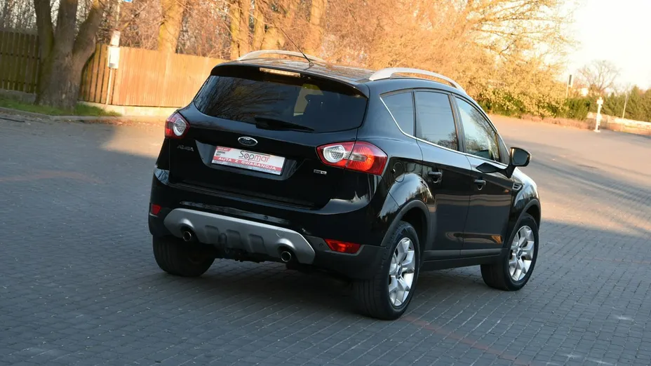 FORD Kuga -