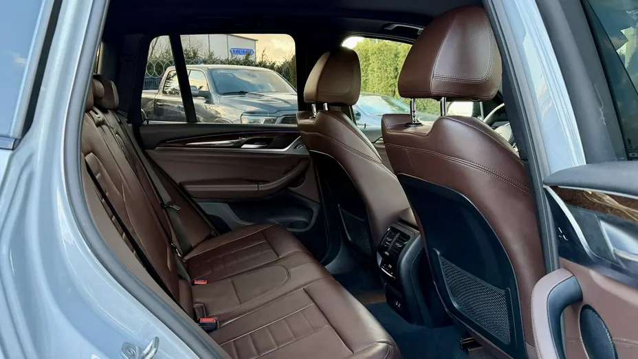 BMW X3 -