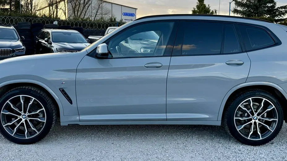 BMW X3 -
