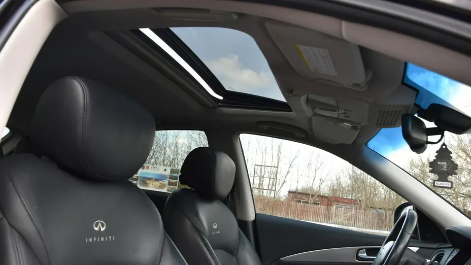 INFINITI EX -