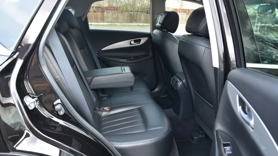 INFINITI EX -
