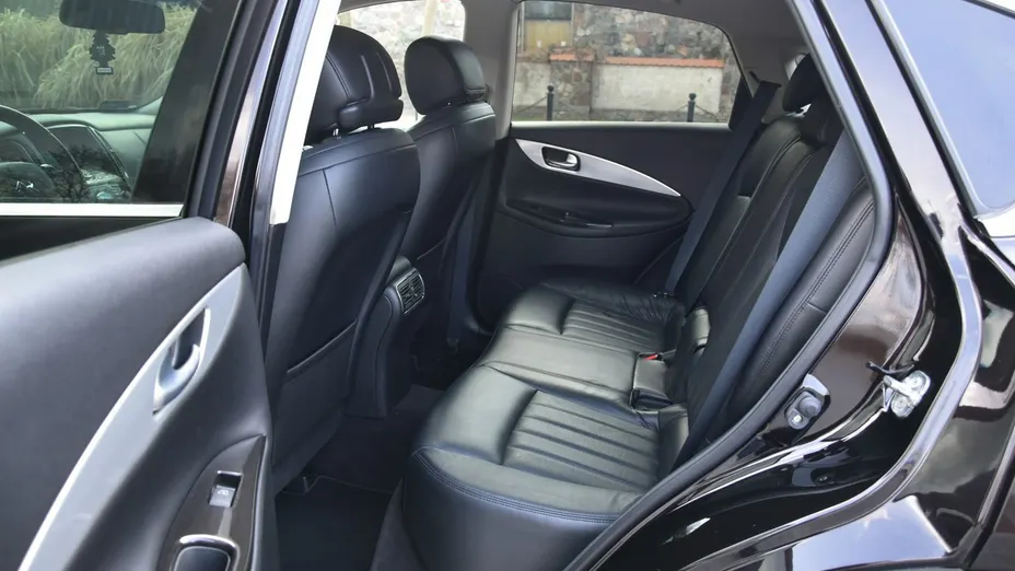 INFINITI EX -