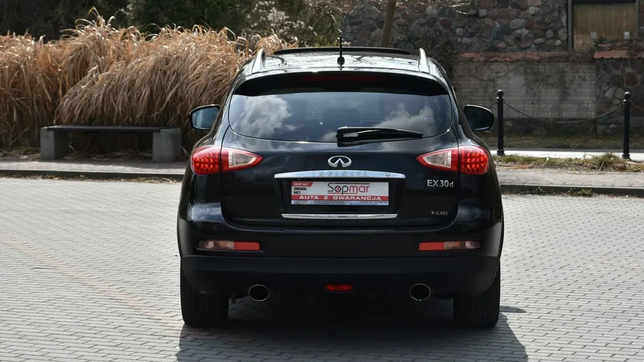 INFINITI EX -