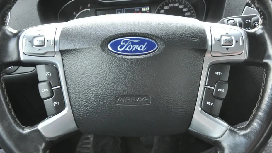 FORD Mondeo -