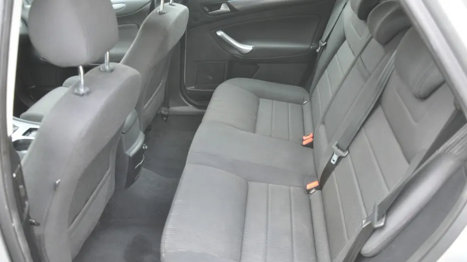 FORD Mondeo -