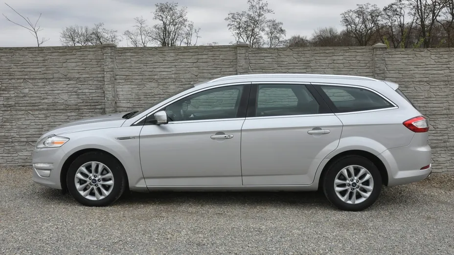 FORD Mondeo -