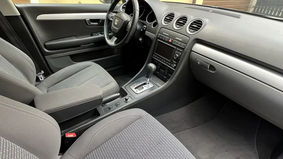 SEAT Exeo -