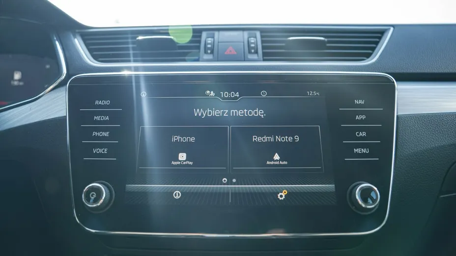 SKODA Superb -