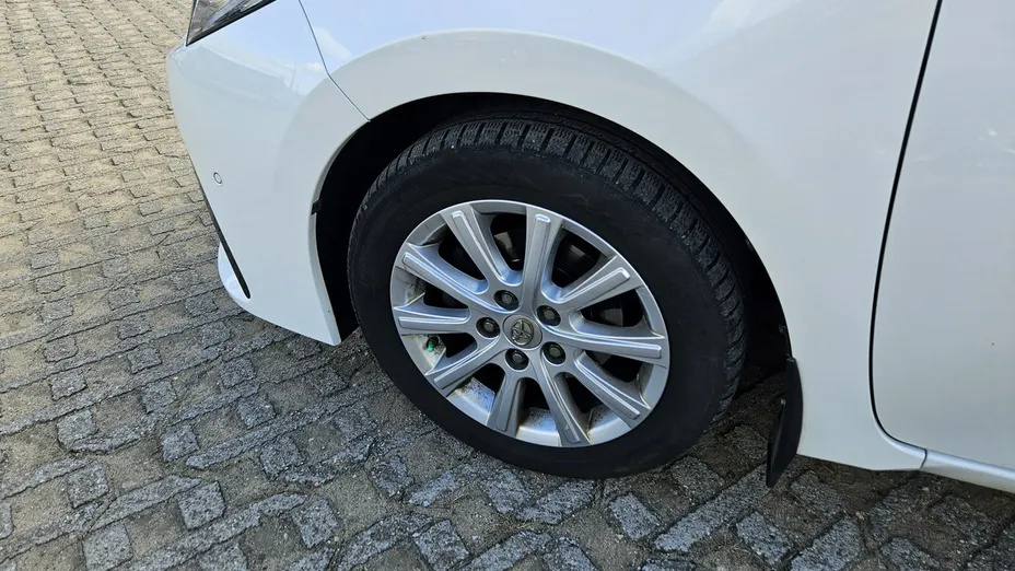 TOYOTA Corolla -