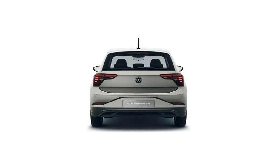 VOLKSWAGEN Polo -