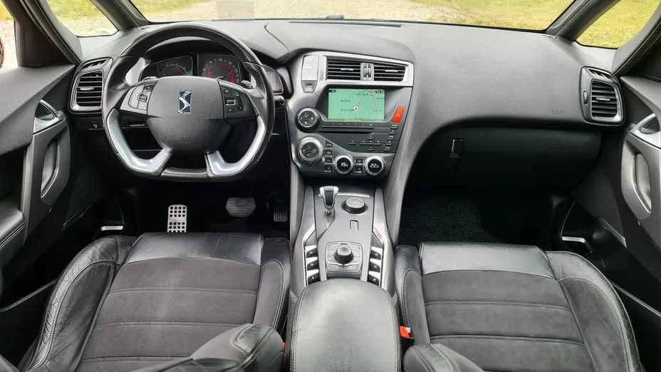 CITROEN DS5 -