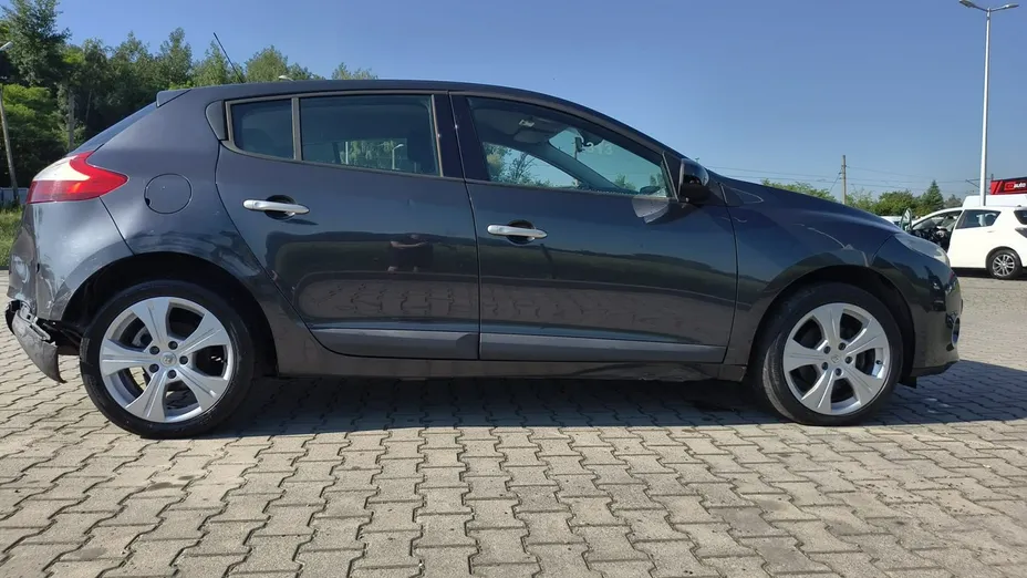RENAULT Megane -