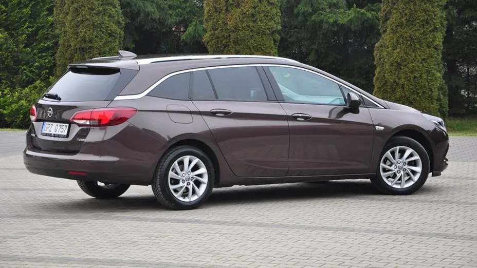 OPEL Astra -