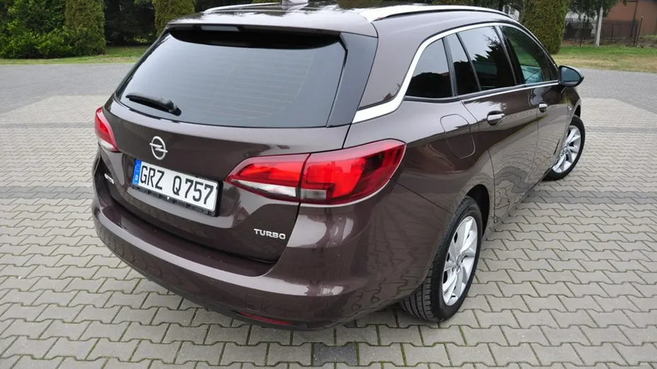 OPEL Astra -