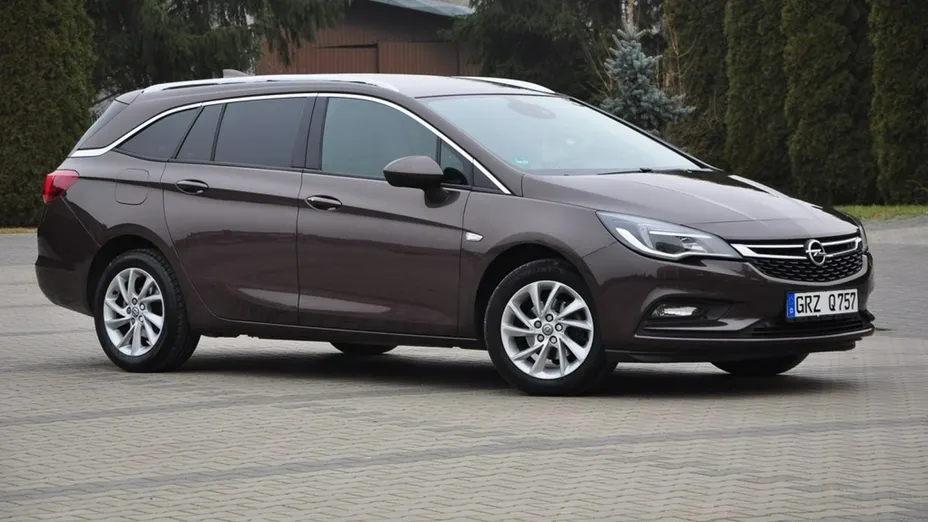 OPEL Astra -