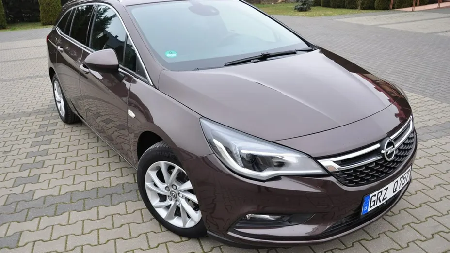 OPEL Astra -