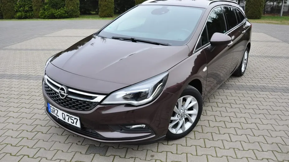 OPEL Astra -