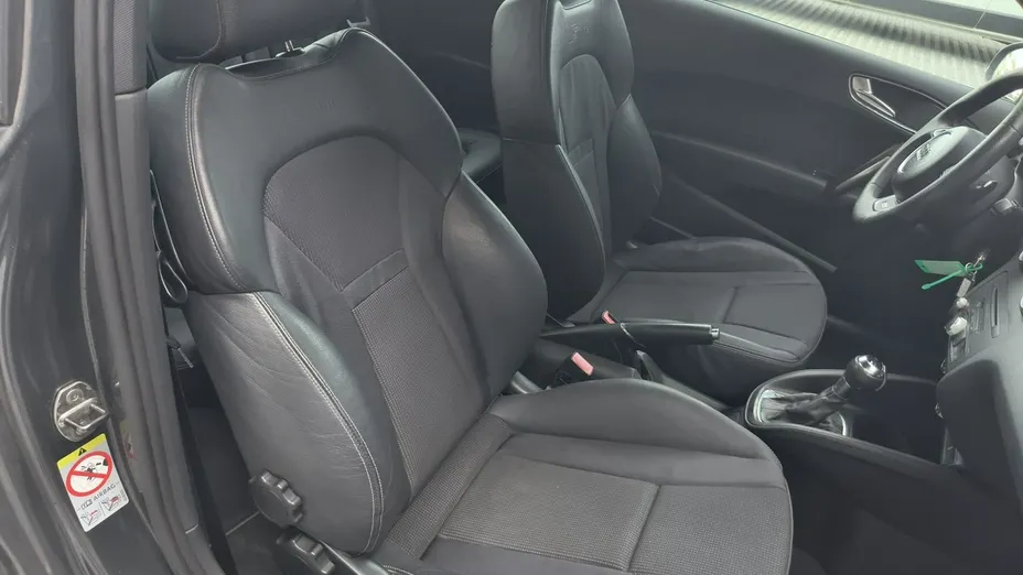 AUDI A1 -