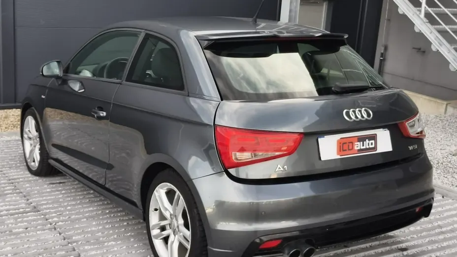 AUDI A1 -