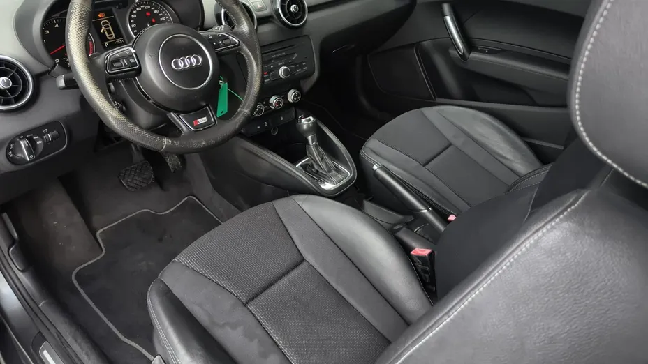 AUDI A1 -
