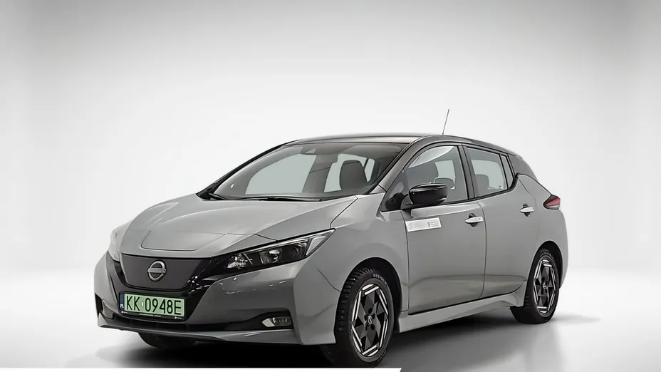 NISSAN Leaf -